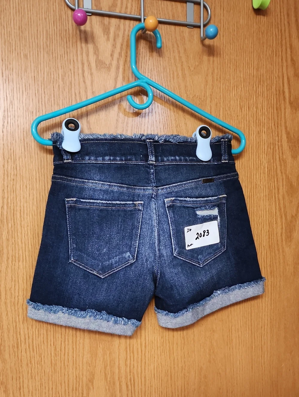KanCan Dark Indigo Frayed Hem Jean Shorts womens 26 number 2083